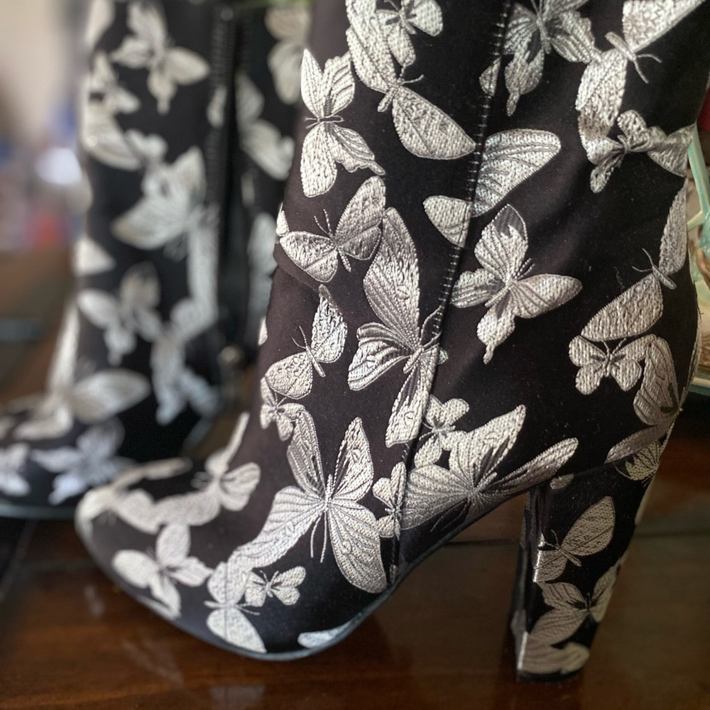 Neiman Marcus black silver ankle boots